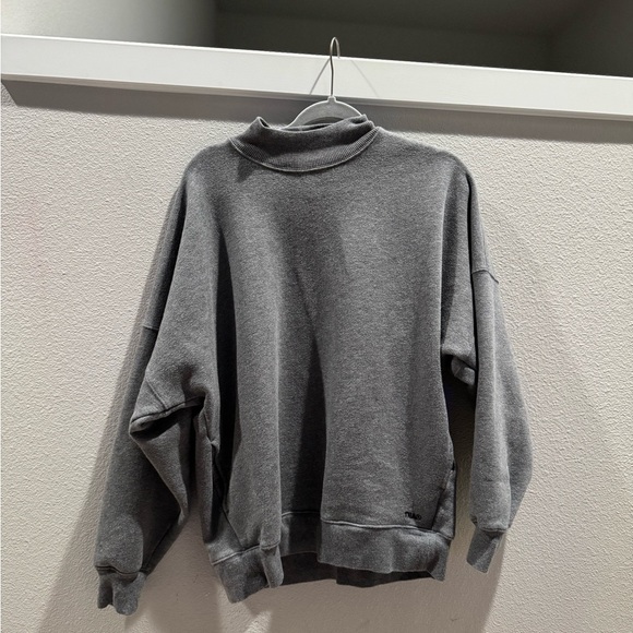(2 Medium/Large) TNA by Aritzia Cozy Fleece Mega Mock Sweater Gray - Picture 1 of 6